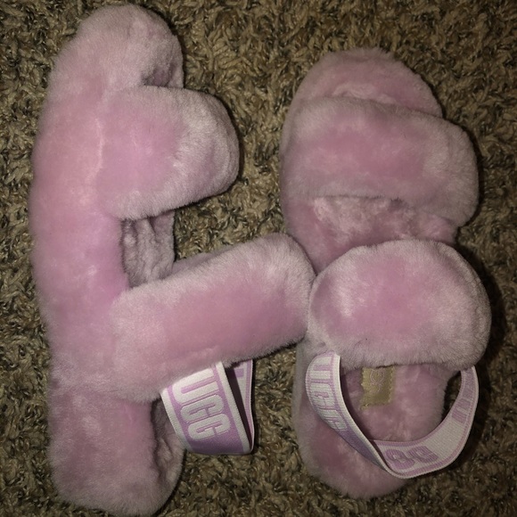 UGG Shoes - UGG “ Oh Yeah Slide Sandals “ Size 5.